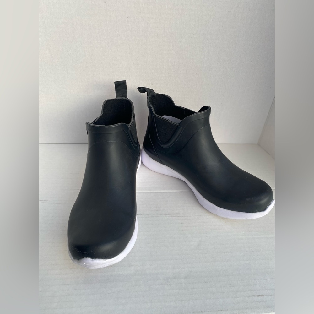 Chooka Women's Waterproof Neoprene Lakemont Slip-on Boot